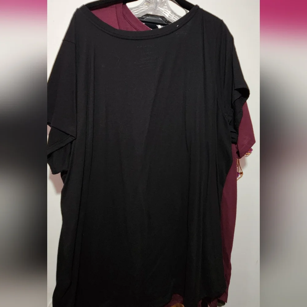 Torrid V Neck - Picture 3 of 6